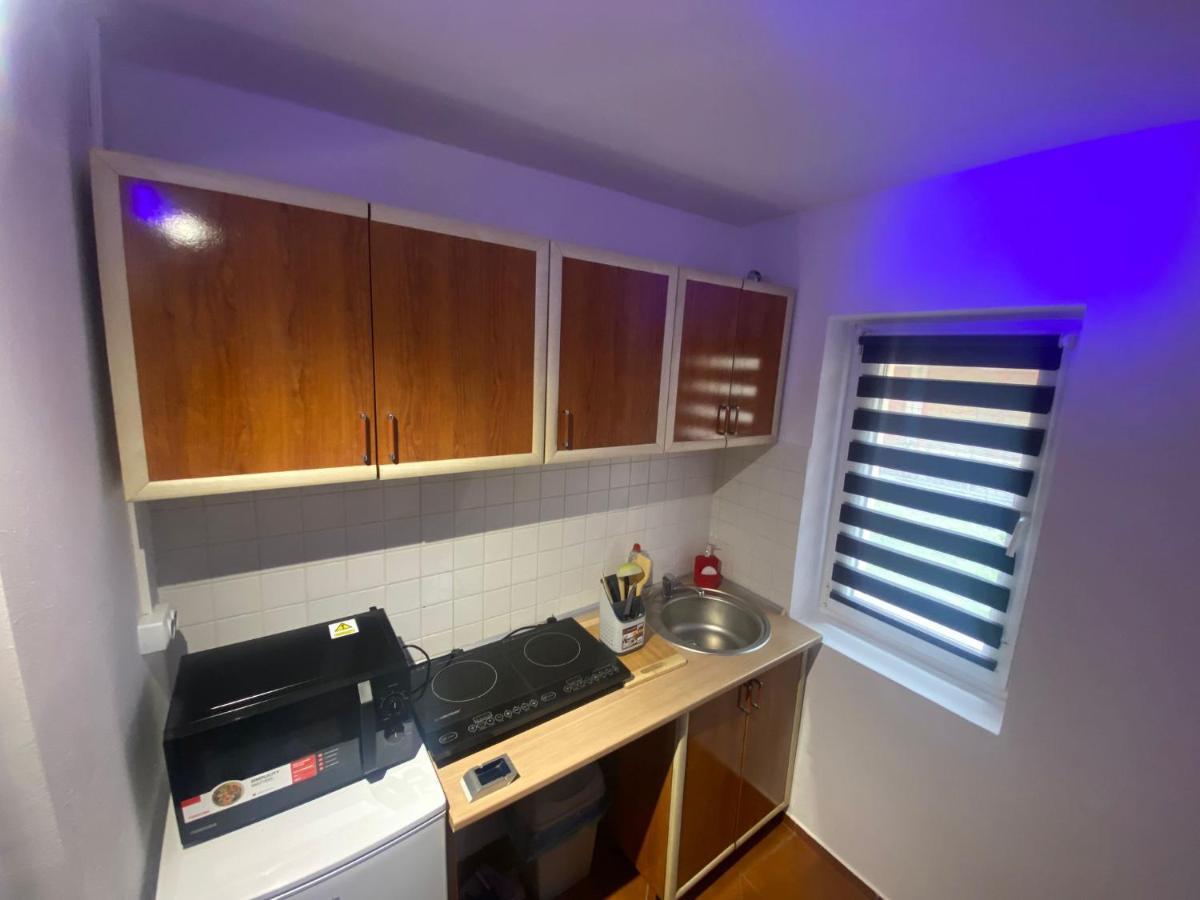 Andi 1-Apartament 2 Camere Herkulesfürdő Kültér fotó